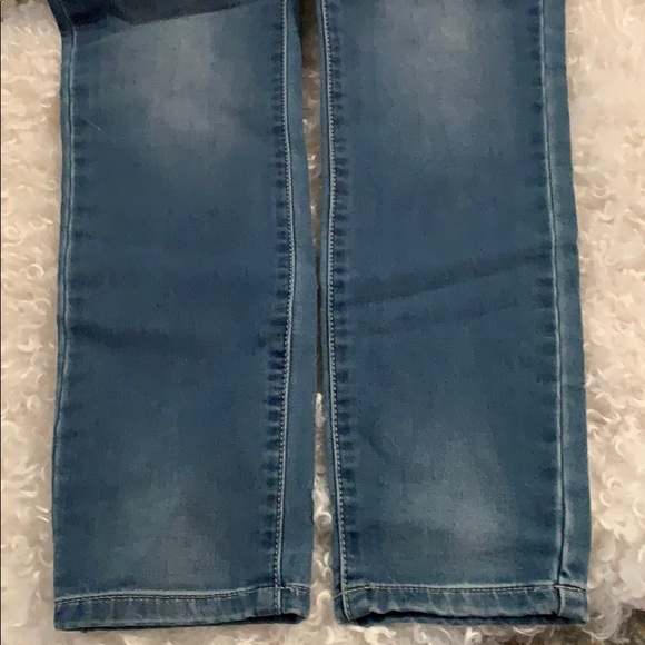 Sporty - Picture 6 of 6